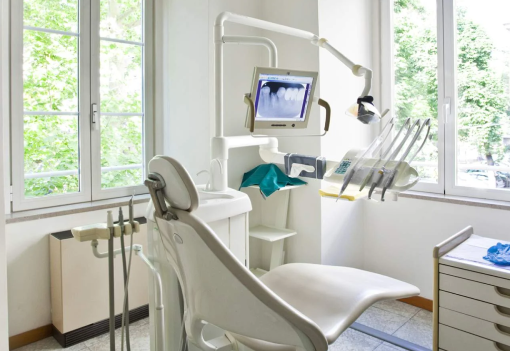 Blooming Dental Implant and Prosthodontics in Des Moines, WA